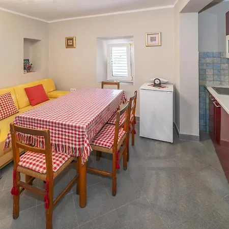 Dila Apartman Baška